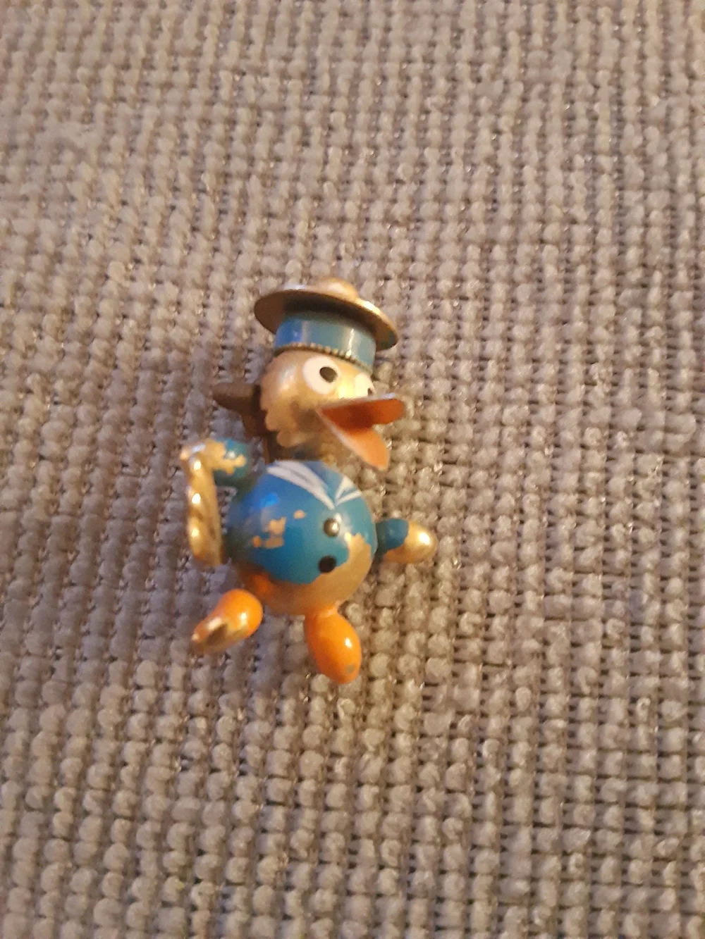 Vintage Donald Duck Pin Blue and Orange